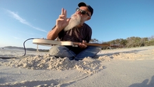 Divoký bluesman Seasick Steve zahraje v březnu poprvé v Praze